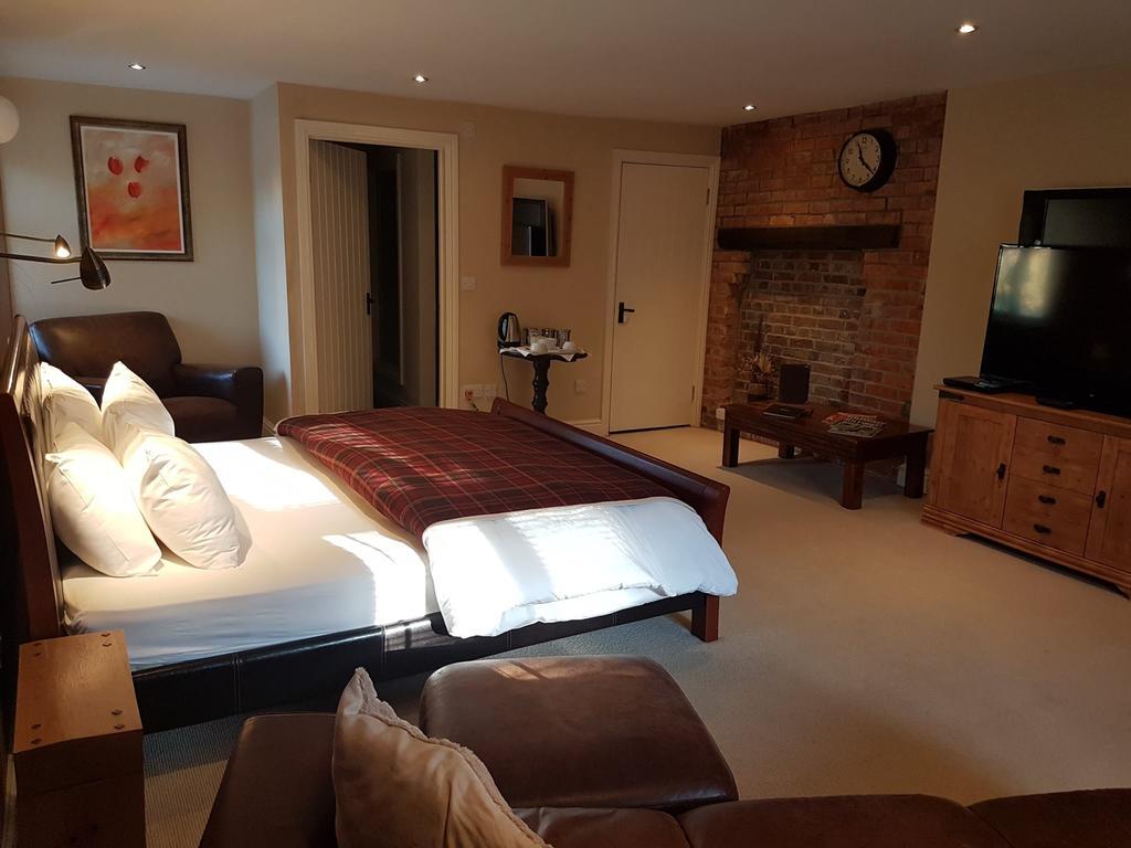 Hôtel Bath Arms Crockerton à Warminster Extérieur photo